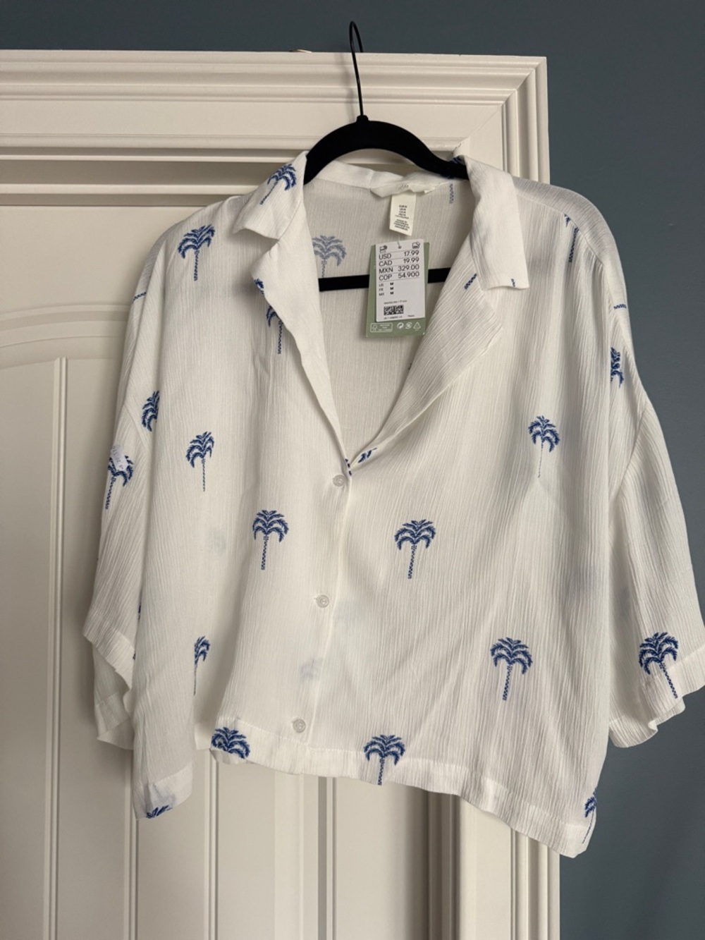 H&M White Button-Down Shirt with Blue Palm Print
